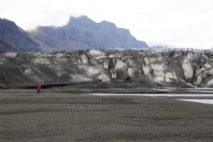 Exploring the glacier bank by Jökulsárlón Exploring the glacier bank by Jökulsárlón