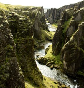 Fjaðrárgljúfur Canyon