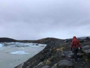 Hiking by Svinafellsjökull Hiking by Svinafellsjökull